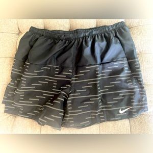 NWT Nike Men’s Black Shorts Size Large